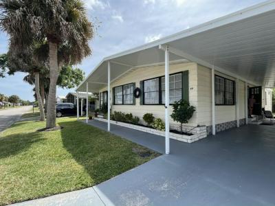 Photo 5 of 20 of home located at 7300 20th Street #69 Vero Beach, FL 32966
