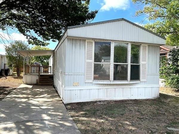 Photo 1 of 2 of home located at 5475 Southcross Ranch Rd #165 San Antonio, TX 78222