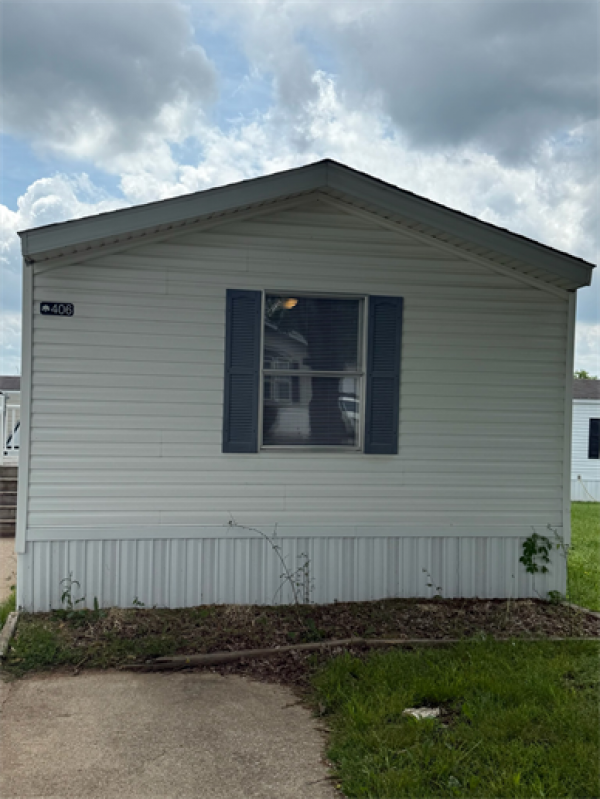 Photo 1 of 2 of home located at 406 Early Rd. Columbia, TN 38401