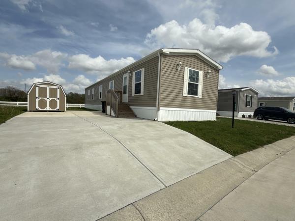Photo 1 of 2 of home located at 4604 S. Clubhouse Rd. Muncie, IN 47302