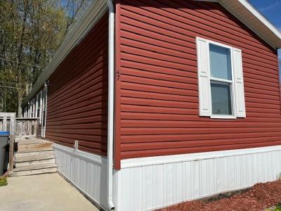 Mobile Home at 47 Meadows Nappanee, IN 46550
