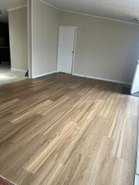 2000 Four Seasons 320 DAP1676H32089  Home