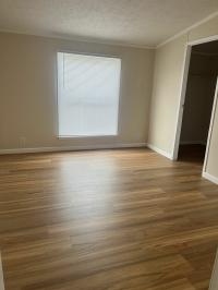 2000 Four Seasons 320 DAP1676H32089  Home