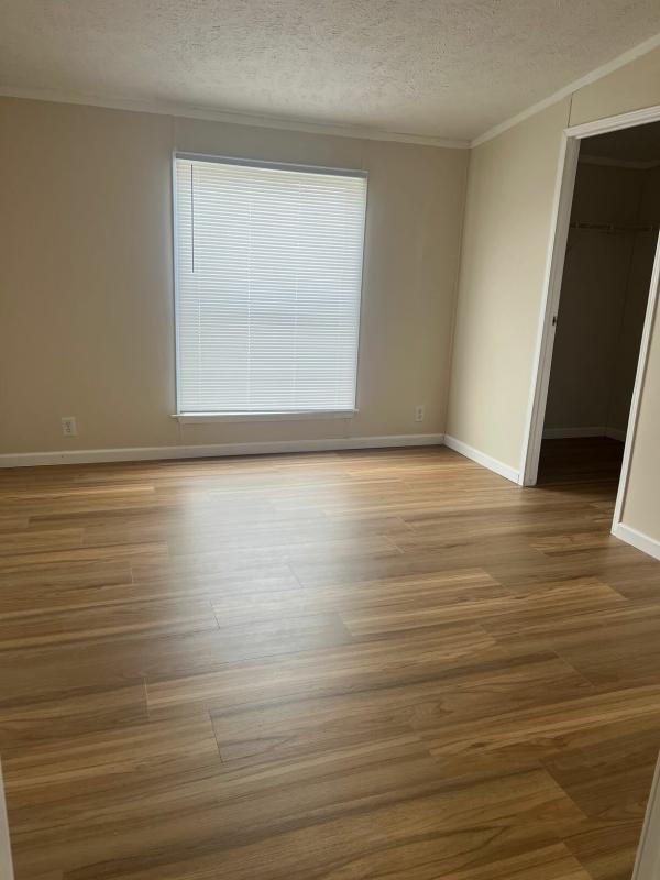2000 Four Seasons 320 DAP1676H32089  Home