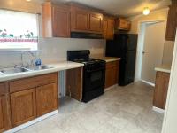 2000 Four Seasons 320 DAP1676H32089  Home