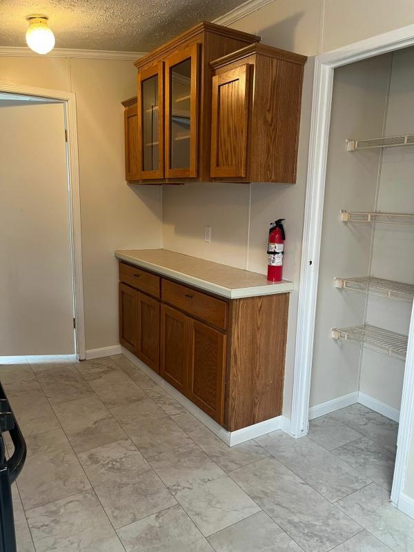 2000 Four Seasons 320 DAP1676H32089  Home