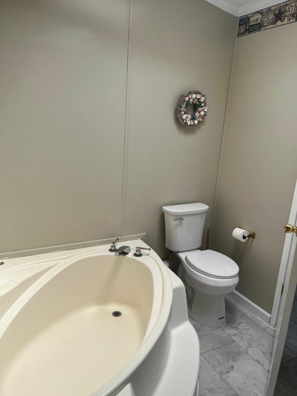 2000 Four Seasons 320 DAP1676H32089  Home