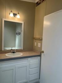 2000 Four Seasons 320 DAP1676H32089  Home