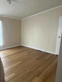 2000 Four Seasons 320 DAP1676H32089  Home