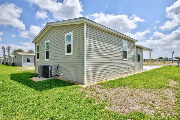 2025 Champion  HOMCS-HC4522B  Home