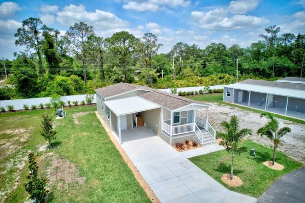 2025 Champion 26 HOMCS-HC4522B  Home