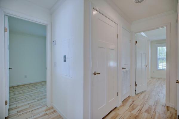 2025 Champion 26 HOMCS-HC4522B  Home