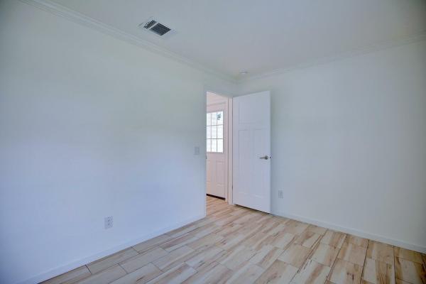 2025 Champion 26 HOMCS-HC4522B  Home