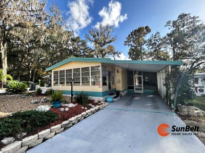 Photo 4 of 44 of home located at 2361 NW 47th Circle Lot 102 Ocala, FL 34482