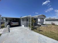 1987 PARK 1BR/1BA w/ Bonus Room Mobile Home