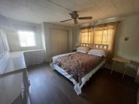 1987 PARK 1BR/1BA w/ Bonus Room Mobile Home