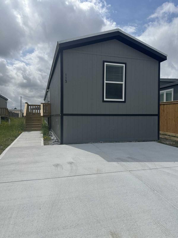 2025 Champion AS1674H32013 Manufactured Home