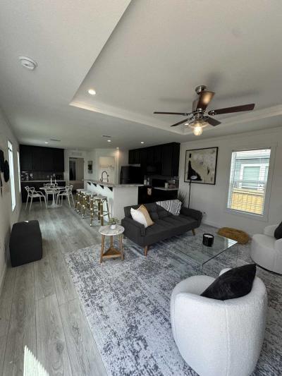 Photo 2 of 13 of home located at 113 Cheyenne Dr. Pearland, TX 77581