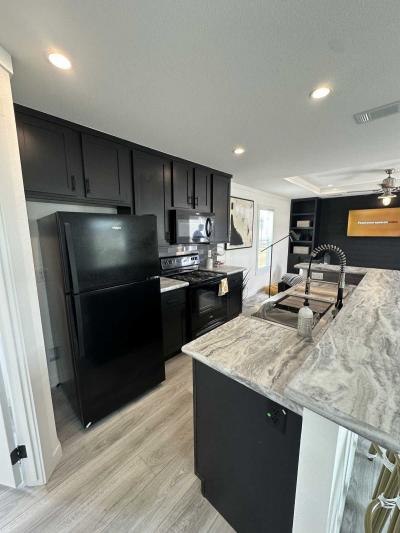 Photo 5 of 13 of home located at 113 Cheyenne Dr. Pearland, TX 77581