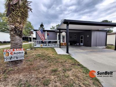 Photo 4 of 38 of home located at 6433 B Lakewood Drive Ocala, FL 34472