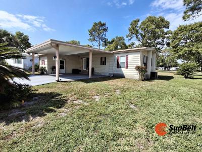 Photo 2 of 68 of home located at 217 East Gleneagles Road Ocala, FL 34472
