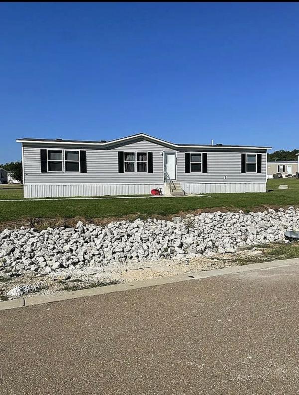 2022  Mobile Home For Sale