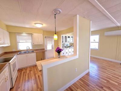 Photo 4 of 26 of home located at 1375 Pasadena Ave S South Pasadena, FL 33707