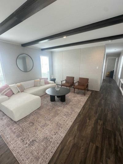 Photo 4 of 5 of home located at 149 Cheyenne Dr. Pearland, TX 77581
