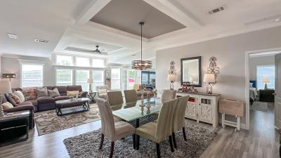 Photo 5 of 18 of home located at 527 Palmer Dr Lady Lake, FL 32159