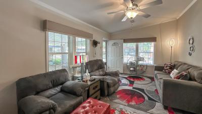 Photo 4 of 16 of home located at 107 Magnolia Dr Lady Lake, FL 32159
