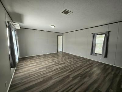 Photo 3 of 9 of home located at 2266 Greenbrier Village Loop Lakeland, FL 33810