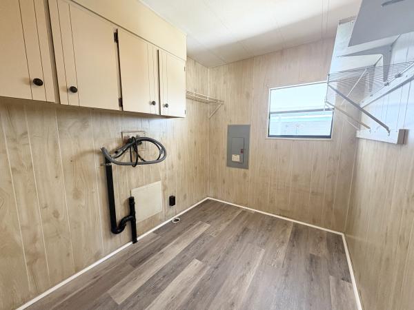 1984 TWIN TW25216491A/B Mobile Home