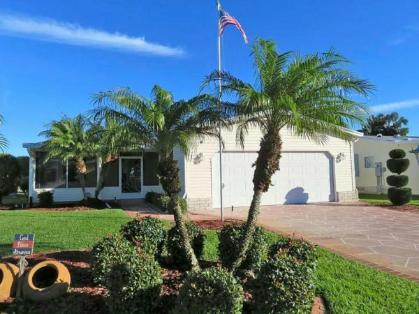 Photo 1 of 2 of home located at 2284 Woods And Water Court Sebring, FL 33872