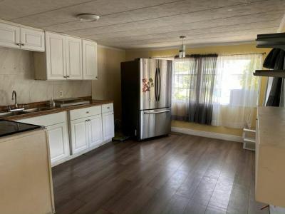 Photo 4 of 12 of home located at 5346 S.w. 32nd Street Davie, FL 33314