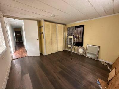 Photo 3 of 12 of home located at 5346 S.w. 32nd Street Davie, FL 33314