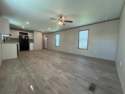 Photo 2 of 8 of home located at 203 Linda #Ln203 Conroe, TX 77301