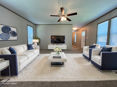 Photo 3 of 33 of home located at 210 Peggy #Pg210 Conroe, TX 77301