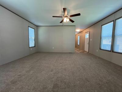 Photo 4 of 33 of home located at 210 Peggy #Pg210 Conroe, TX 77301