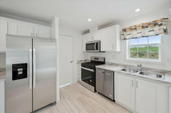 2025 Redman 448 NWDSA45225  Home
