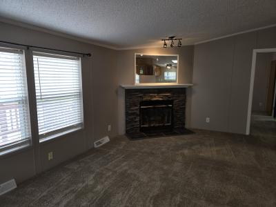 Photo 4 of 13 of home located at 6437 Laramie Dr Romulus, MI 48174
