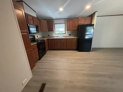 Mobile Home at 5650 Moss Lane Lot #138 Washington, NC 27889