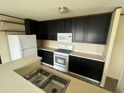 Photo 4 of 11 of home located at 2297 Bass Court Flint, MI 48507