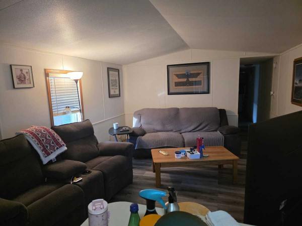 Skyline  Mobile Home For Sale
