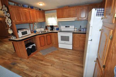 Photo 5 of 13 of home located at 954 Acorn St. Lomira, WI 53048