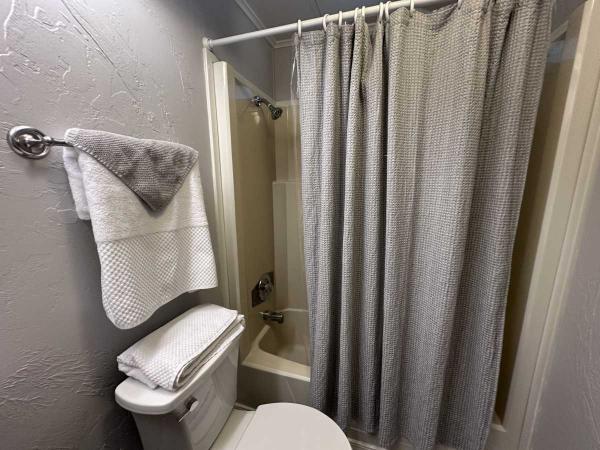 1983 Glen Mobile Home