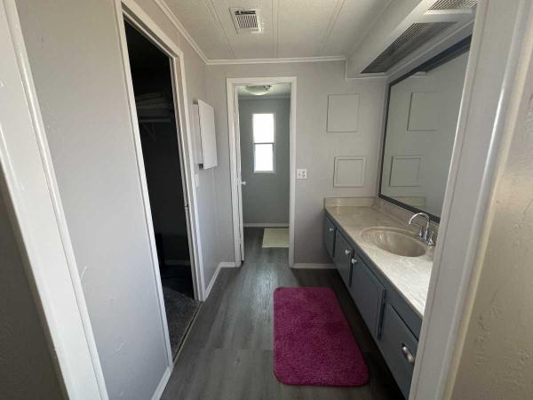 1983 Glen Mobile Home