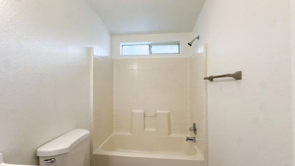 2005 Skyline PSP2304CT  Home