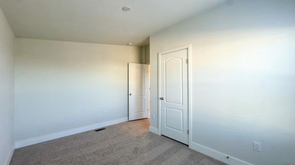 2024 Fleetwood 220CL24483E  Home