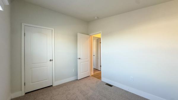 2024 Fleetwood 220CL24483E  Home