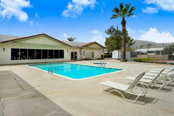 2024 Fleetwood 220CL24483E  Home